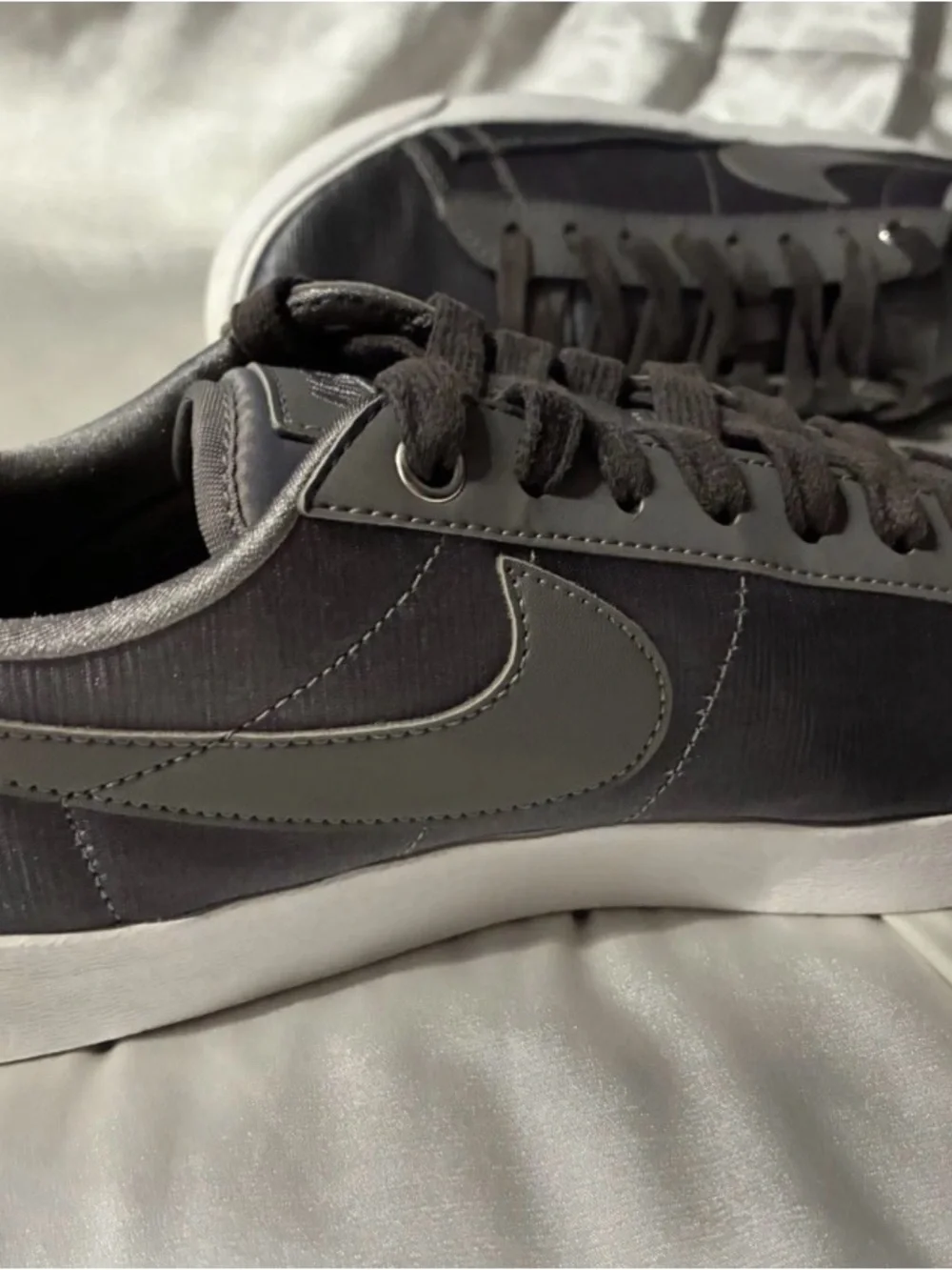Nike these pairs